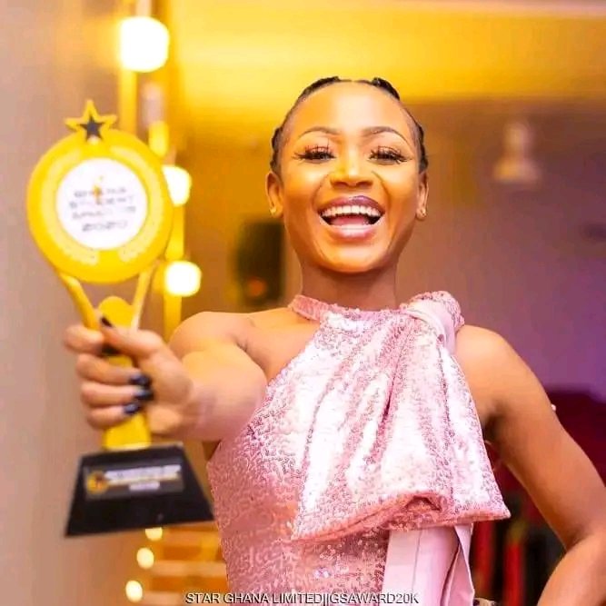 1765965024308_010745