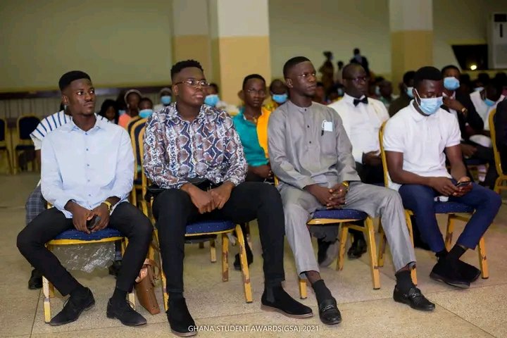 1765965997386_010739