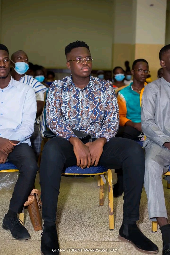 1765965999930_010735